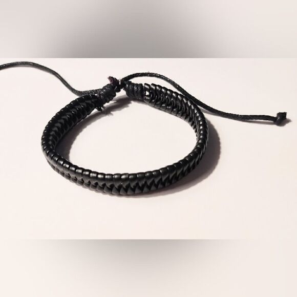 Men's bracelet leather braided black new d20 - Picture 1 of 1